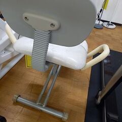 【ジャングルジャングル深井】★アテックス バランスチェア アイボリー  家具 堺市（中区 堺区 東区 西区 南区 北区）和泉市 河内長野市 富田林市 松原市 狭山市 深井 【FU2634】の画像