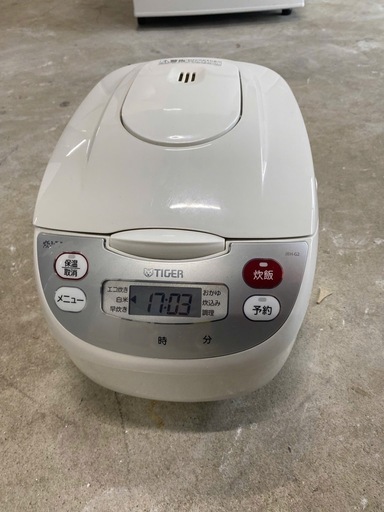 炊飯器 炊きたて ホワイト JBH-G102-W [5.5合 /マイコン] 炊飯器