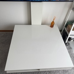 IKEA テーブルの画像