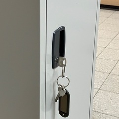 ロッカー 倉庫の画像