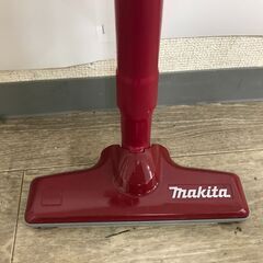 makita マキタ 充電式クリーナー 掃除機 CL110D 動作品 レッド 25h菊HGの画像