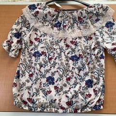新品　レディース　M トップスの画像