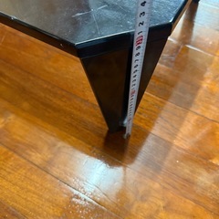 折りたたみテーブルの画像