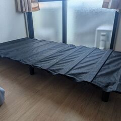 足つき マットレスの画像