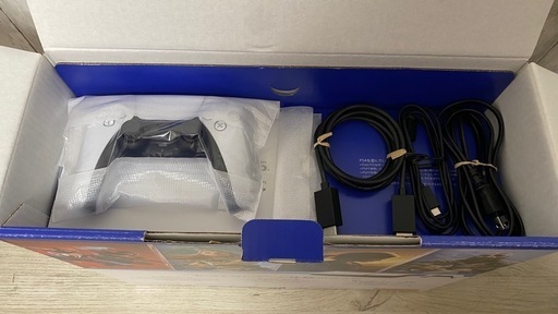 新品同様☆PlayStation5 (PS5) CFI-2000 A01(新型)+おまけソフトセット！ディスクドライブ搭載モデル！