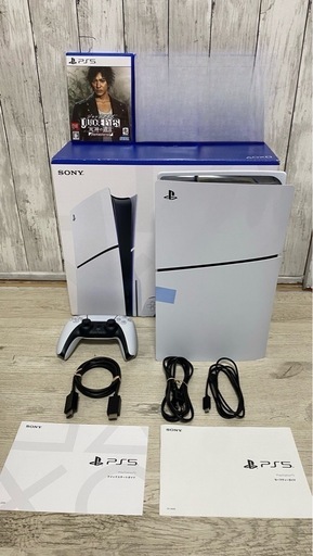 新品同様☆PlayStation5 (PS5) CFI-2000 A01(新型)+おまけソフトセット！ディスクドライブ搭載モデル！