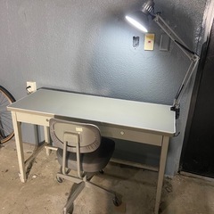 【美品】事務机　椅子　ライトの画像