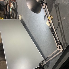 【美品】事務机　椅子　ライトの画像