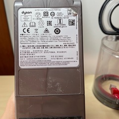 dyson ダイソン　V10 SV12 本体の画像