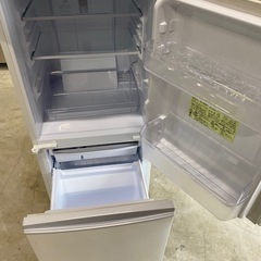 NO B452🌈福岡市内配送設置無料✨🌈シャープ 137L 2ドアノンフロン冷蔵庫 keyword キーワードホワイト SJ14E7KW 2020年式の画像