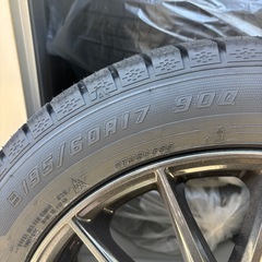 スタッドレスタイヤ　195/60R17の画像