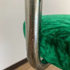 【中古】グリーン ベロア調 カウンターチェア 1人がけ イス 背もたれ 昭和レトロ キャスター付き バー風 スナック風の画像