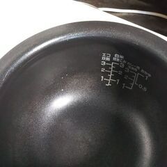 Haier マイコンジャー炊飯器　３合　jj-m31D　中古の画像