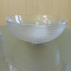ぶどう柄のガラスボールの画像