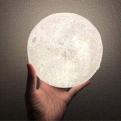 美品　月型のタッチライトの画像