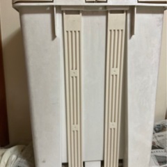 フットペダル付  ゴミ箱  44✖️30✖️h57cm 蓋2  グレーの画像