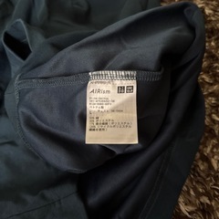 ユニクロTシャツ未使用の画像