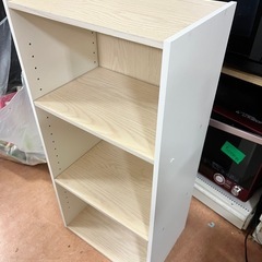 カラーボックス 棚板稼働します！の画像