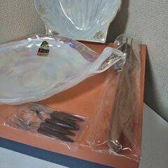 ①倉田漆器　アンティーク　シェルプレート②クラタクラフトガラス　シェルプレートの画像