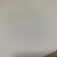 机ホワイトの画像