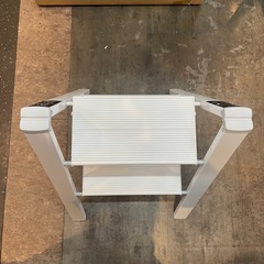 【引き取り限定】新品　未使用品　踏み台2段　ホワイト　HB　Towerの画像
