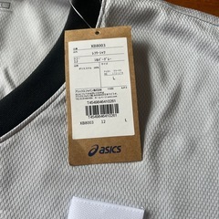 レフェリーシャツAsicsの画像