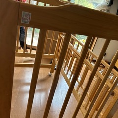 ベビーベッドの画像