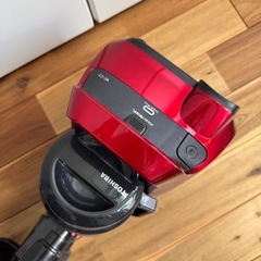 TOSHIBA サイクロン掃除機の画像