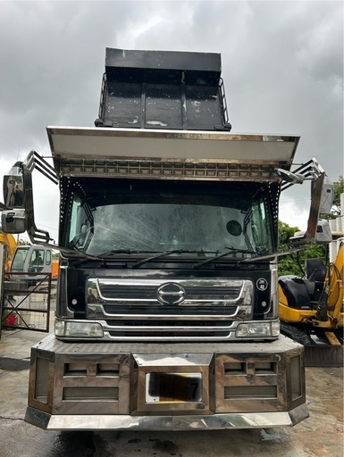 日野プロフィア　バイザー　ミラーステー　バンパー