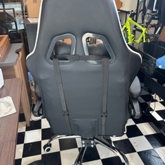 GT Racing ゲーミングチェア　座面破れありの画像