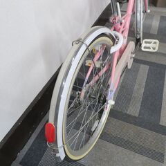 自転車 ブリヂストン LaVeena 22インチ ピンク＆ラベンダー リモート式レバーライト グリップベルカゴ付き カギ付き 小学校中学年女の子用の画像