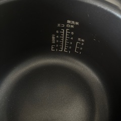 炊飯器　ブラック　タッチパネルの画像