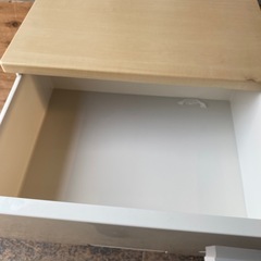 5段プラスチック収納の画像