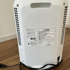 セラミックファンヒーターの画像