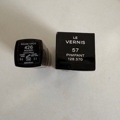 CHANEL 口紅とネイルの画像
