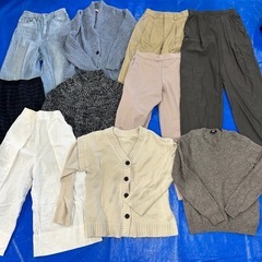 【まとめ売り】【激安】 40点 UNIQLO GU　ユニクロ レディースSサイズ 詰め合わせ40点の画像