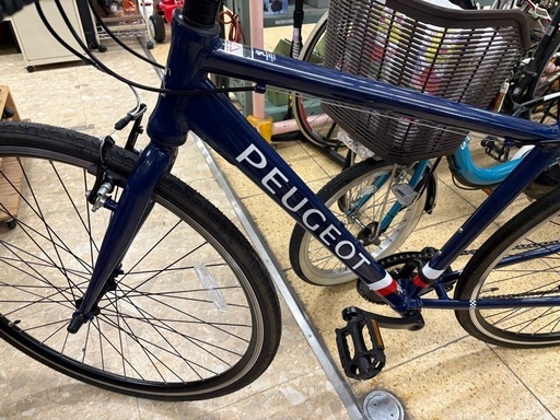 《リユースマン倉敷》クロスバイク プジョー 青700×32C 自転車