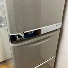 大型冷蔵庫の画像