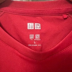 未着用✨ユニクロ✨テニスウエアの画像