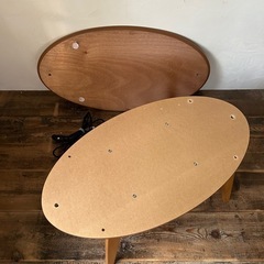 木製の楕円コタツテーブルの画像
