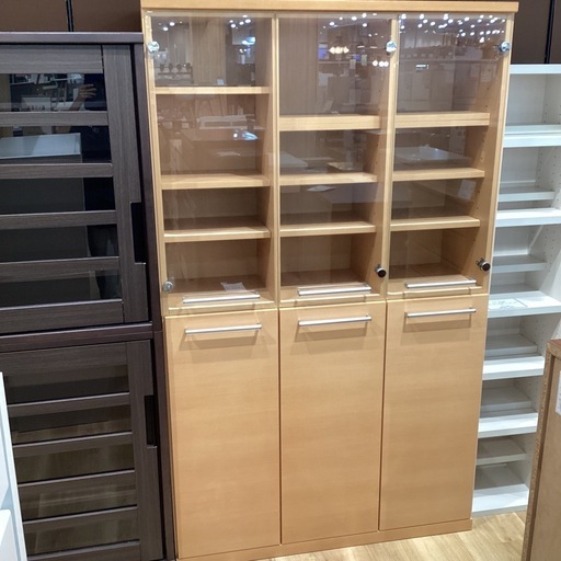 【トレファク神戸南店】本棚 3枚扉 です‼︎【取りに来られる方限定】