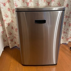 コストコ　電動　開閉式　ゴミ箱の画像