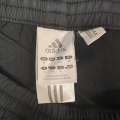 美品✨adidas黒ショートパンツ✨レディースの画像