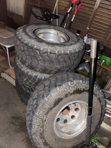 ホイールタイヤ付き35インチ