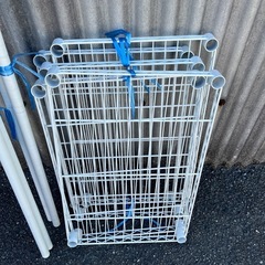 スチールラックの画像