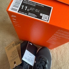 NIKEレボリューションサイズ17の画像