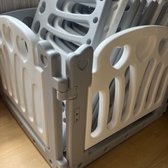 【定価6万】カトージ16枚折りたたみ式ベビーサークル katojiの画像