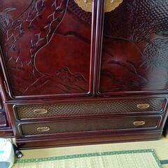 鎌倉彫 洋服タンス レトロの画像