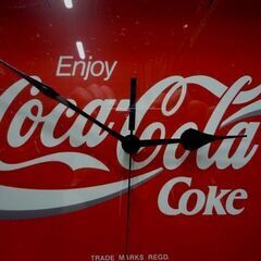 Coca-Cola 壁掛け時計 幅28.7cm 動作確認済み コカ・コーラ 時計 電池式 札幌市東区 新道東店の画像
