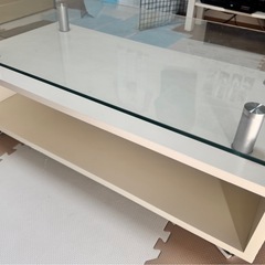 ガラスローテーブル
の画像